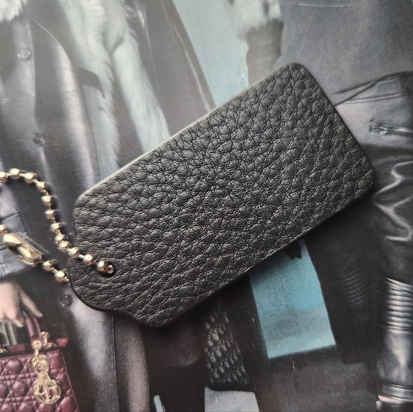 COACH New York Hang Tag, Black Pebbled Leather 2.5"×1.25" - Picture 3 of 4